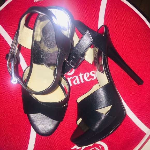 Shoes - Picture 2 of 2